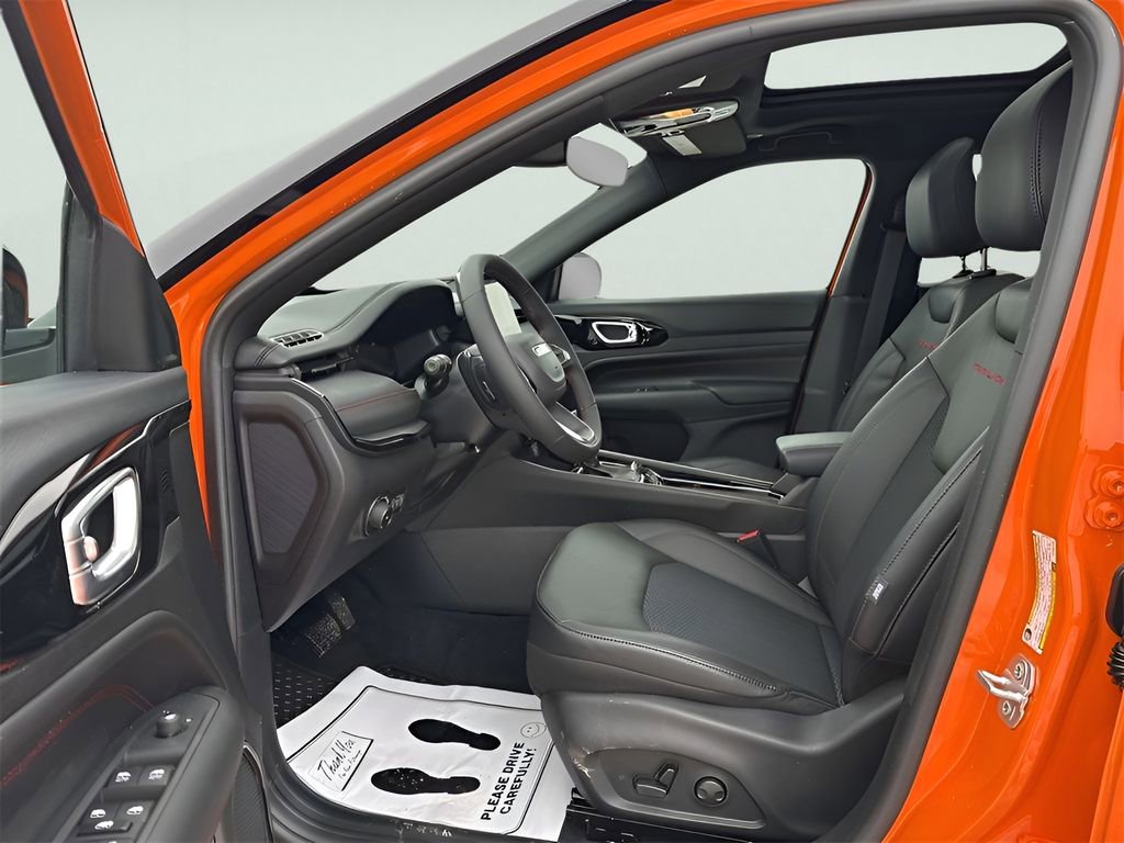 New 2026 Jeep Compass Trailhawk w/ Sun, Sound & Navigation Group image 26