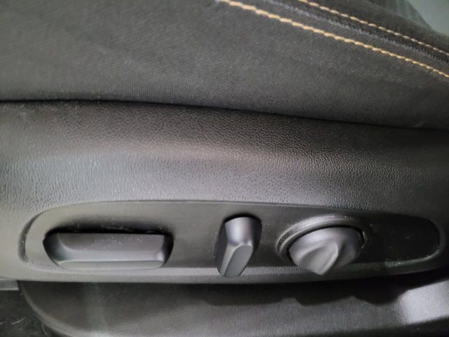 Used 2021 GMC Terrain SLE w/ Driver Convenience Package image 30