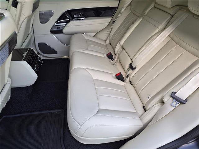 New 2026 Land Rover Range Rover Long Wheelbase Autobiography AWD/4WD image 15