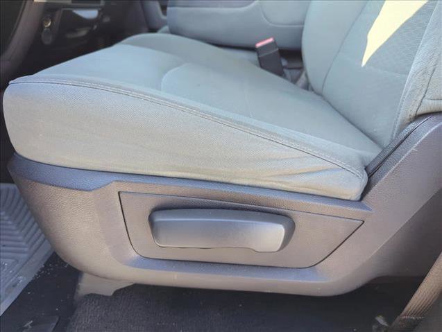 Used 2016 RAM 1500 Classic SLT RWD image 11