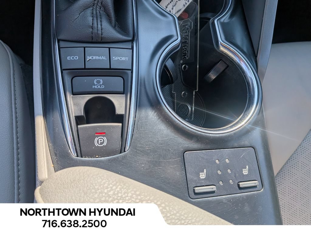 Used 2019 Toyota Camry XSE FWD image 15