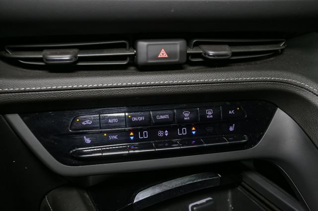 Used 2022 Buick Envision Essence w/ Safety Package FWD image 26