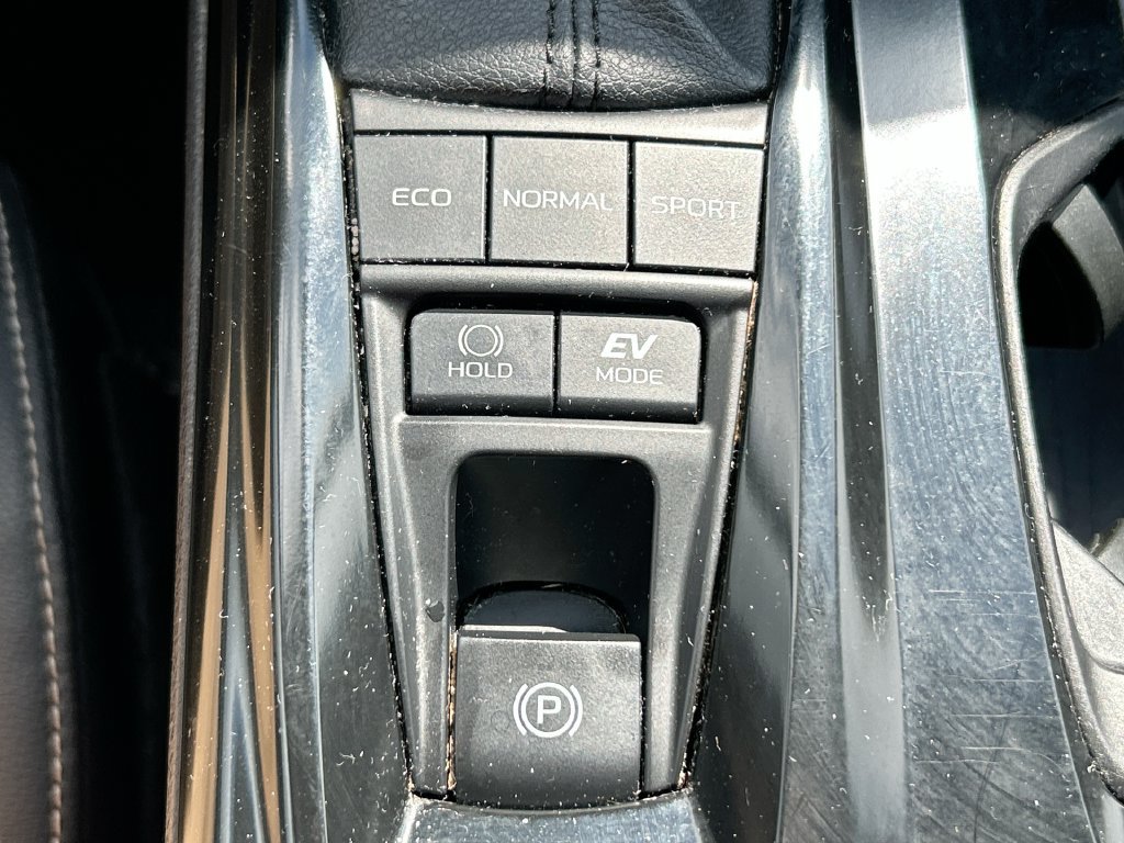 Used 2025 Toyota Camry SE FWD image 34