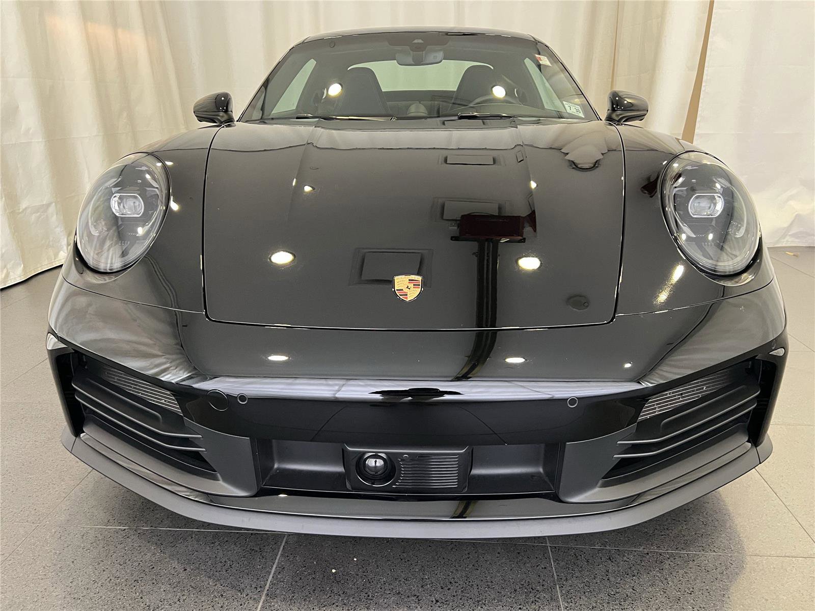 Certified 2025 Porsche 911 Carrera image 6