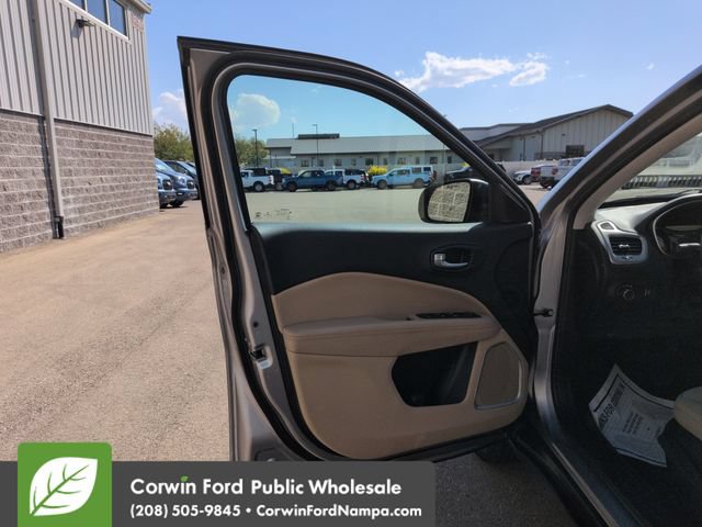 Used 2018 Jeep Compass Sport w/ Tech Group AWD/4WD image 10