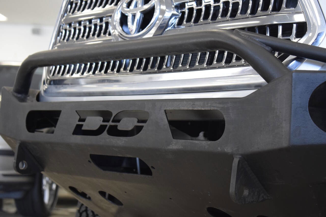 Used 2017 Toyota Tacoma TRD Off-Road image 13