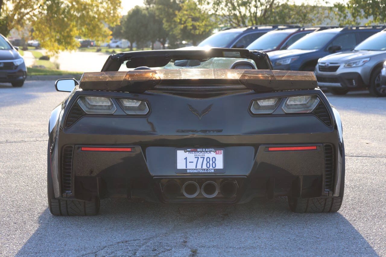 Used 2016 Chevrolet Corvette Z06 w/ 3LZ Preferred Equipment Group RWD image 10