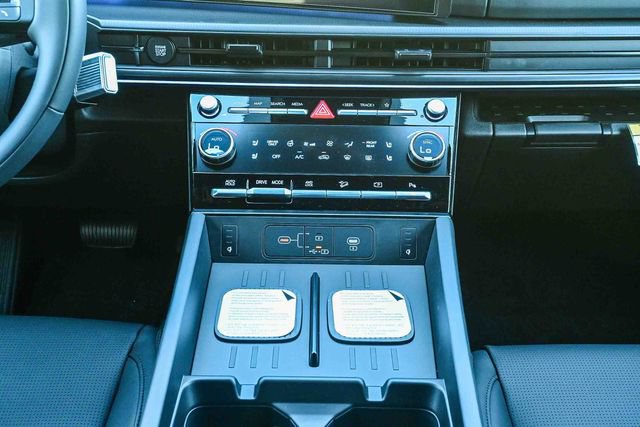 New 2026 Hyundai Santa Fe Calligraphy AWD/4WD image 16