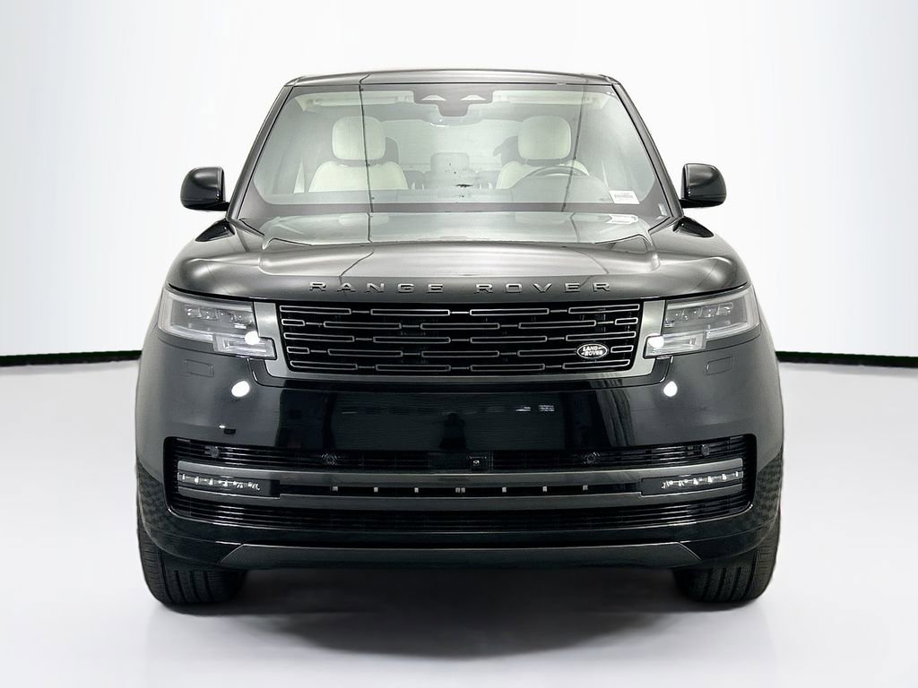 New 2026 Land Rover Range Rover SE image 2