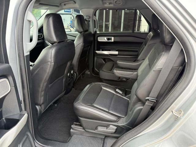 Used 2021 Ford Explorer Limited w/ Equipment Group 301A image 17