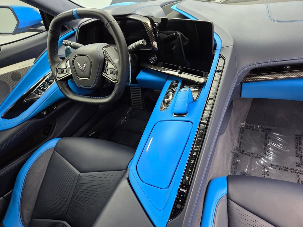 Used 2023 Chevrolet Corvette Stingray Premium Conv w/ Z51 Performance Package RWD image 18