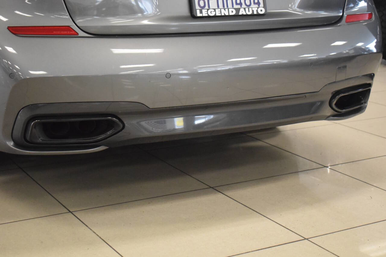 Used 2018 BMW 750i image 27