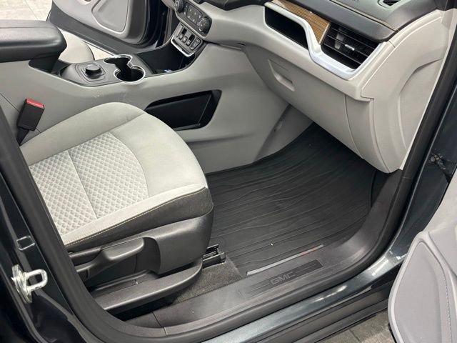 Used 2018 GMC Terrain SLE image 28