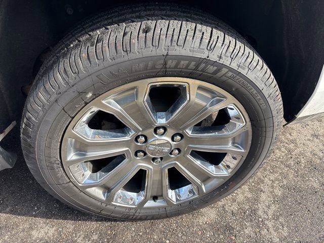 Used 2016 GMC Yukon XL Denali w/ Open Road Package image 12