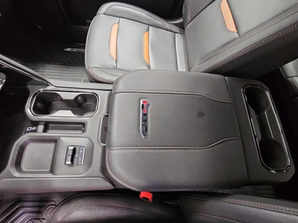 Used 2024 GMC Sierra 2500 AT4 w/ Technology Package AWD/4WD image 24