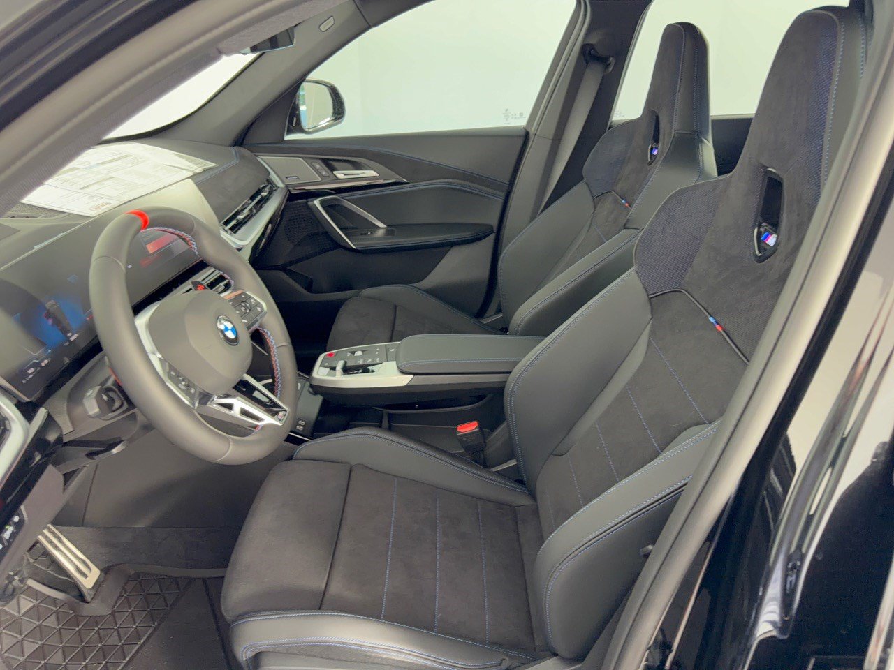 New 2026 BMW X1 M35i w/ Technology Package AWD/4WD image 5