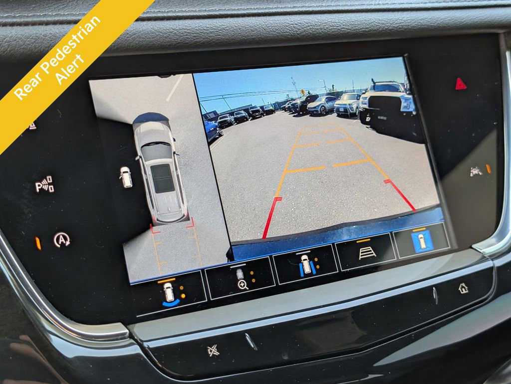 Used 2023 Cadillac XT6 Premium Luxury w/ Technology Package AWD/4WD image 29