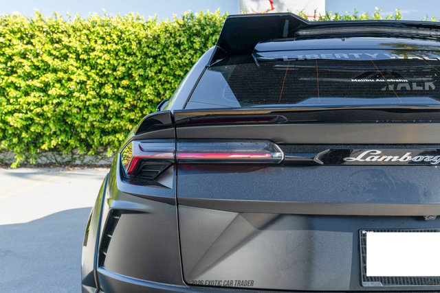 Used 2021 Lamborghini Urus image 74