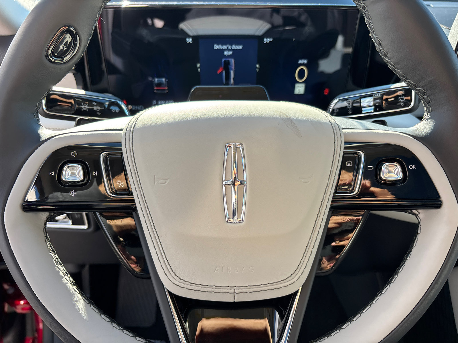 New 2027 Lincoln Aviator Reserve AWD/4WD image 16