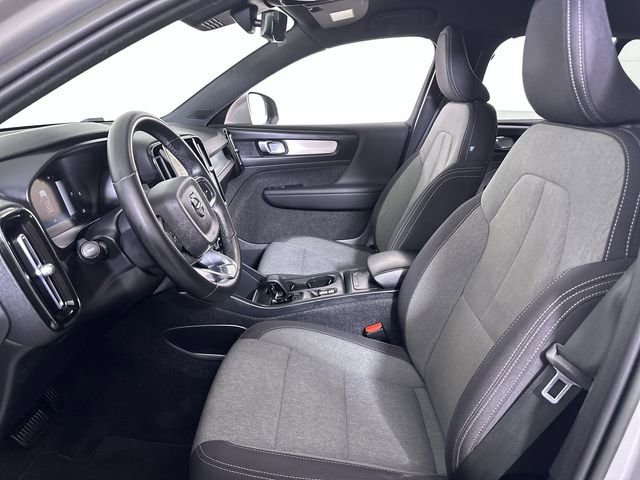 Used 2023 Volvo XC40 B5 Core image 55