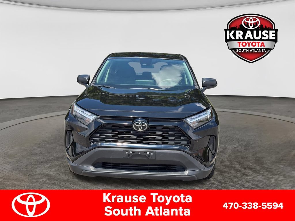 Used 2025 Toyota RAV4 LE AWD/4WD image 2