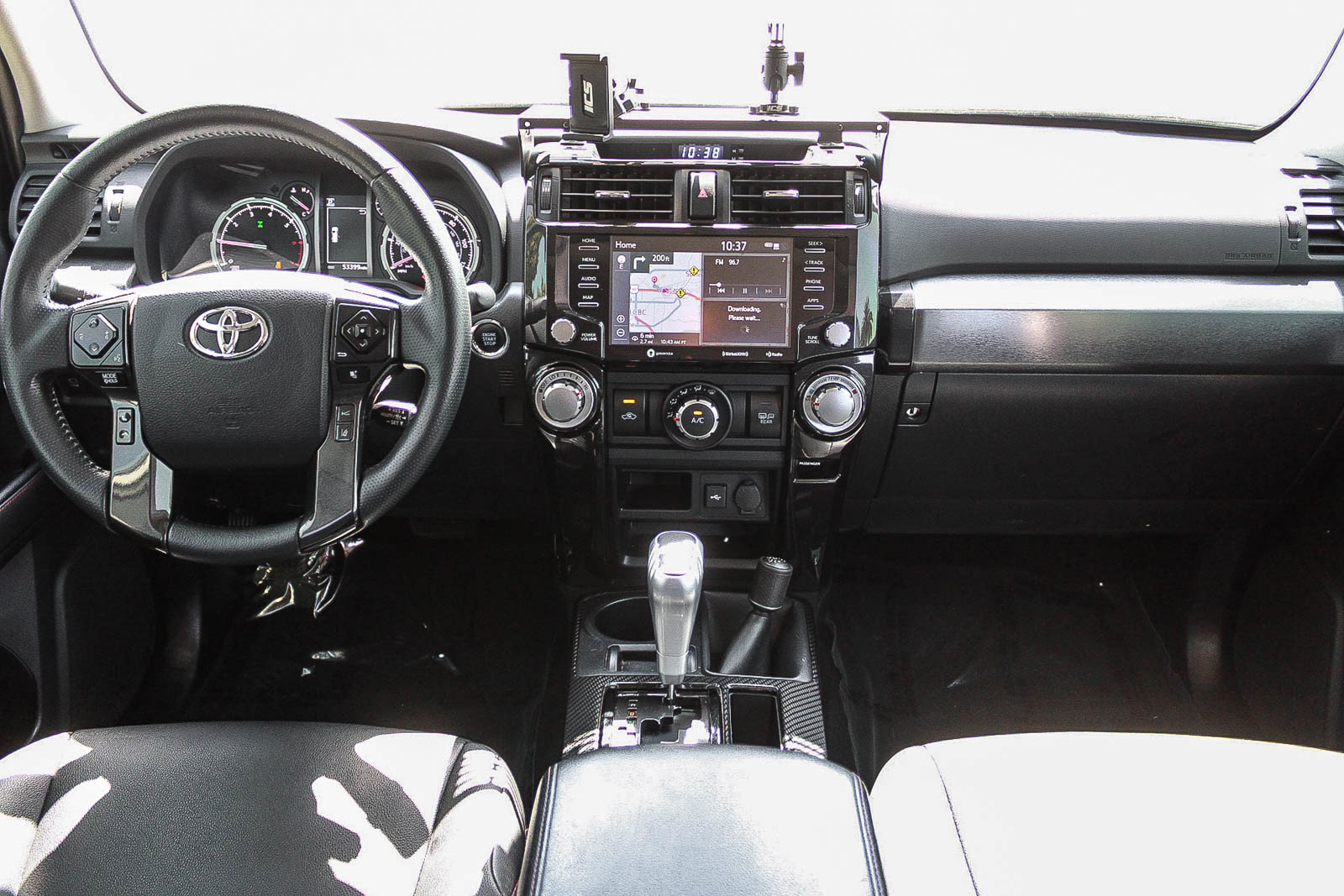 Used 2022 Toyota 4Runner TRD Off-Road Premium AWD/4WD image 12