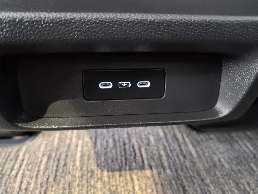 Used 2025 Honda Odyssey Elite image 35