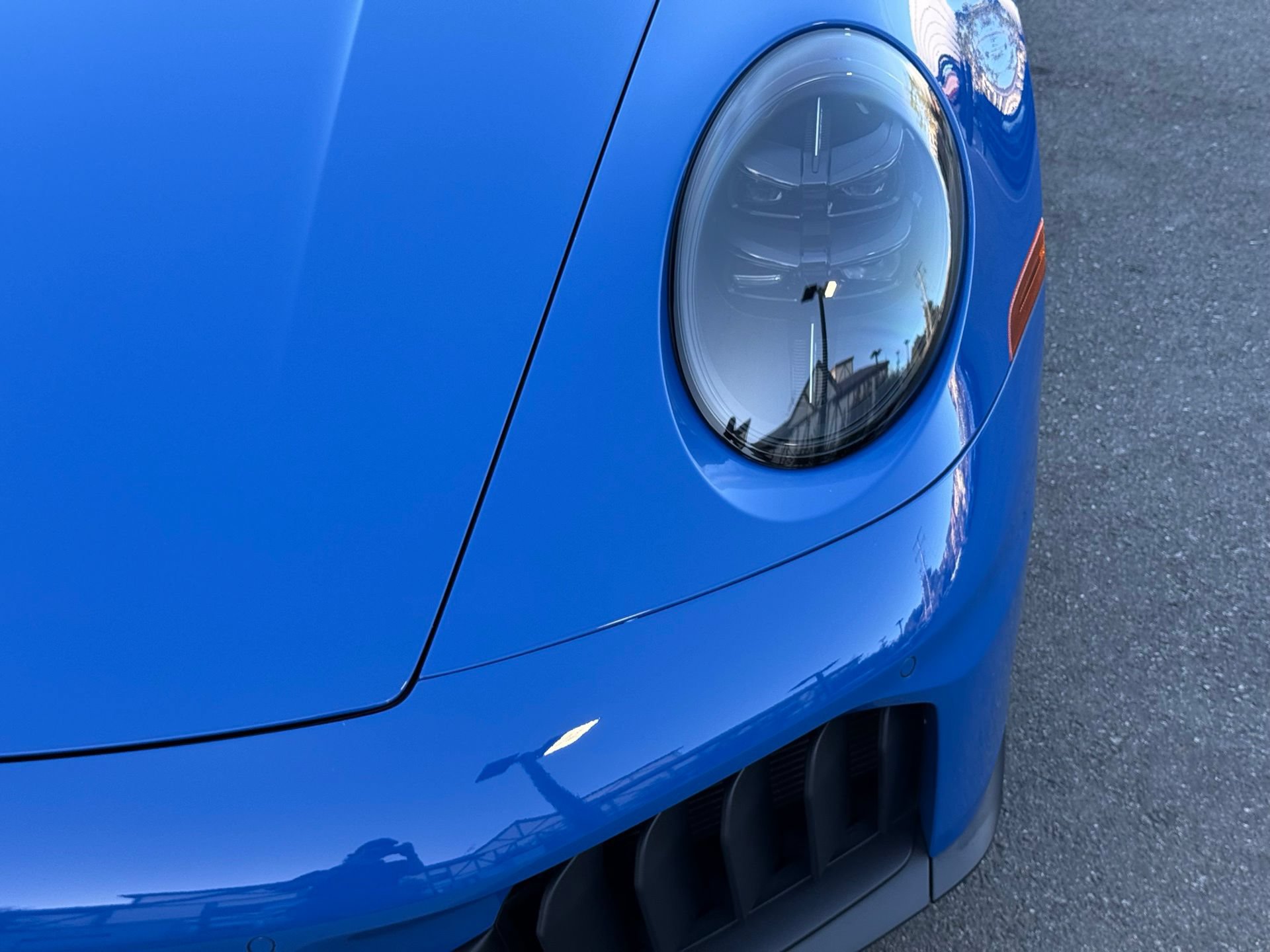 Certified 2025 Porsche 911 Carrera 4 GTS AWD/4WD image 11