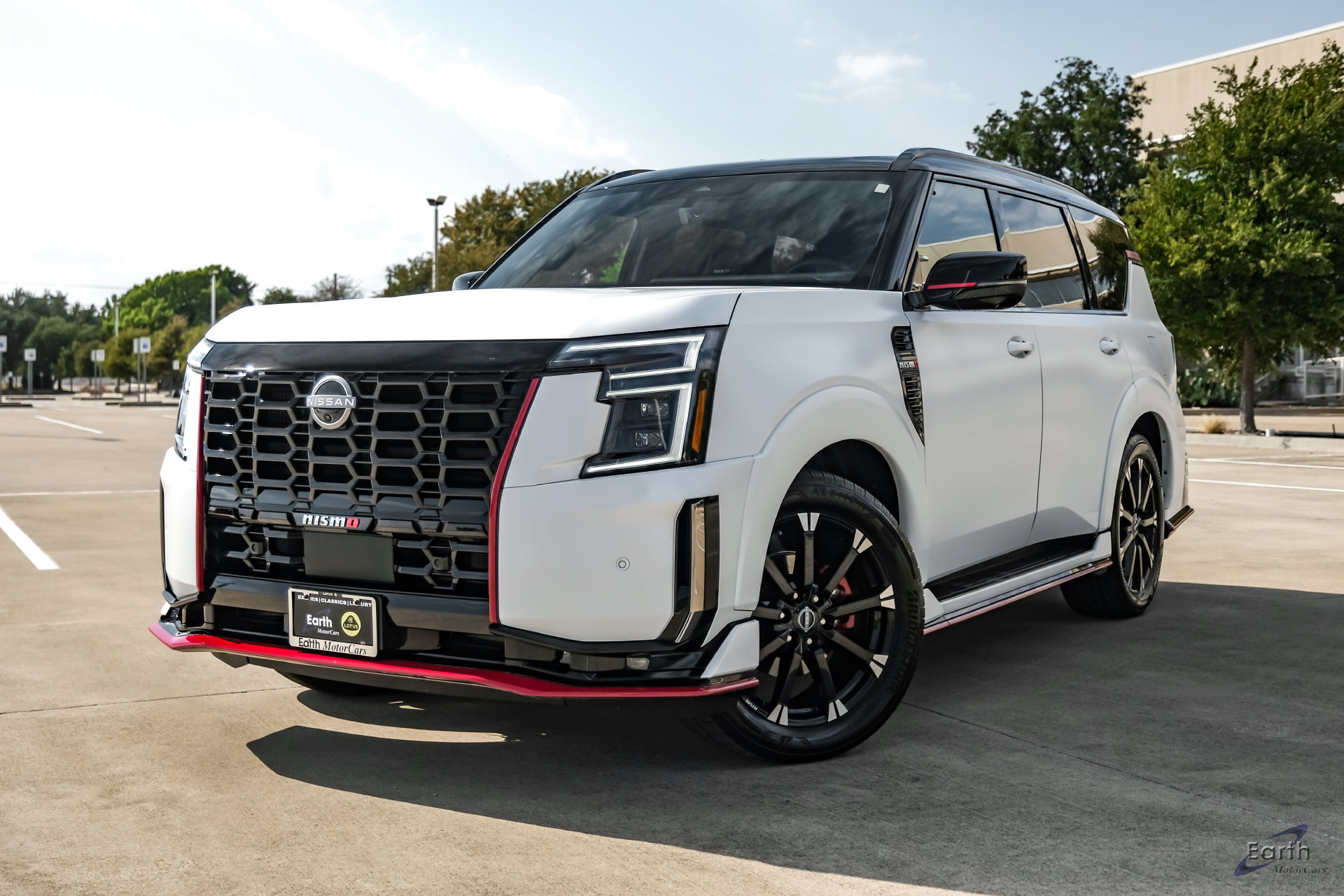 Used 2026 Nissan Armada NISMO AWD/4WD image 6