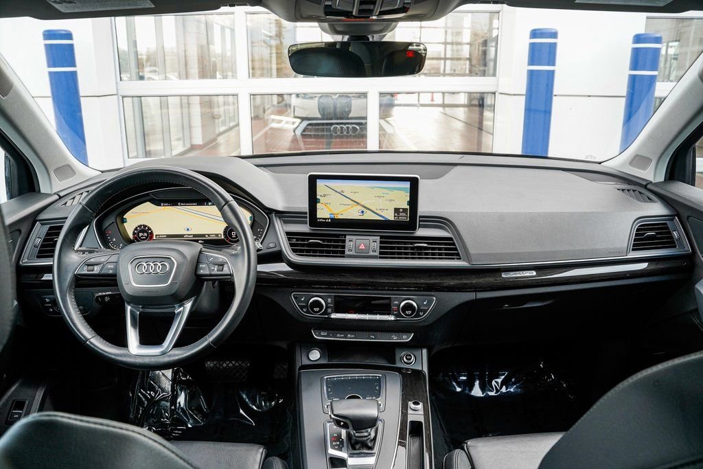 Used 2018 Audi Q5 2.0T Premium Plus w/ Premium Plus Package image 12