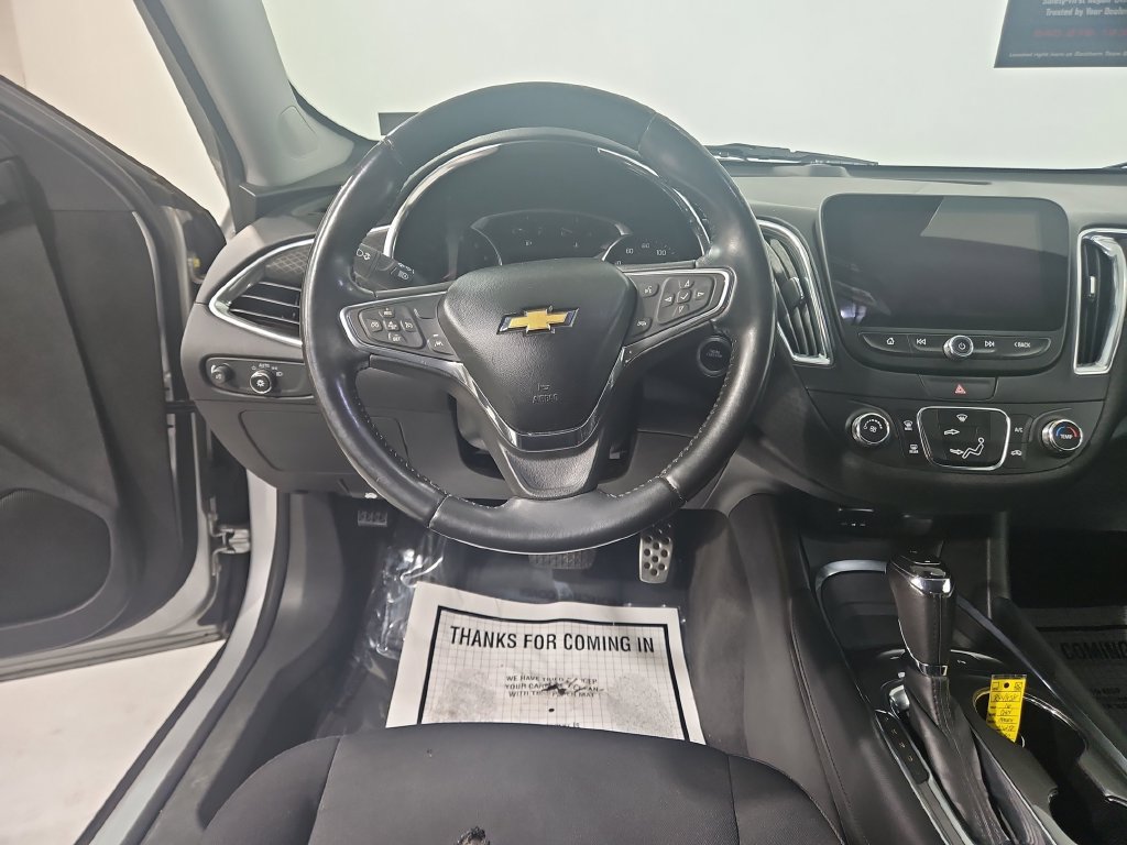 Used 2016 Chevrolet Malibu LT w/ Driver Confidence Package FWD image 14
