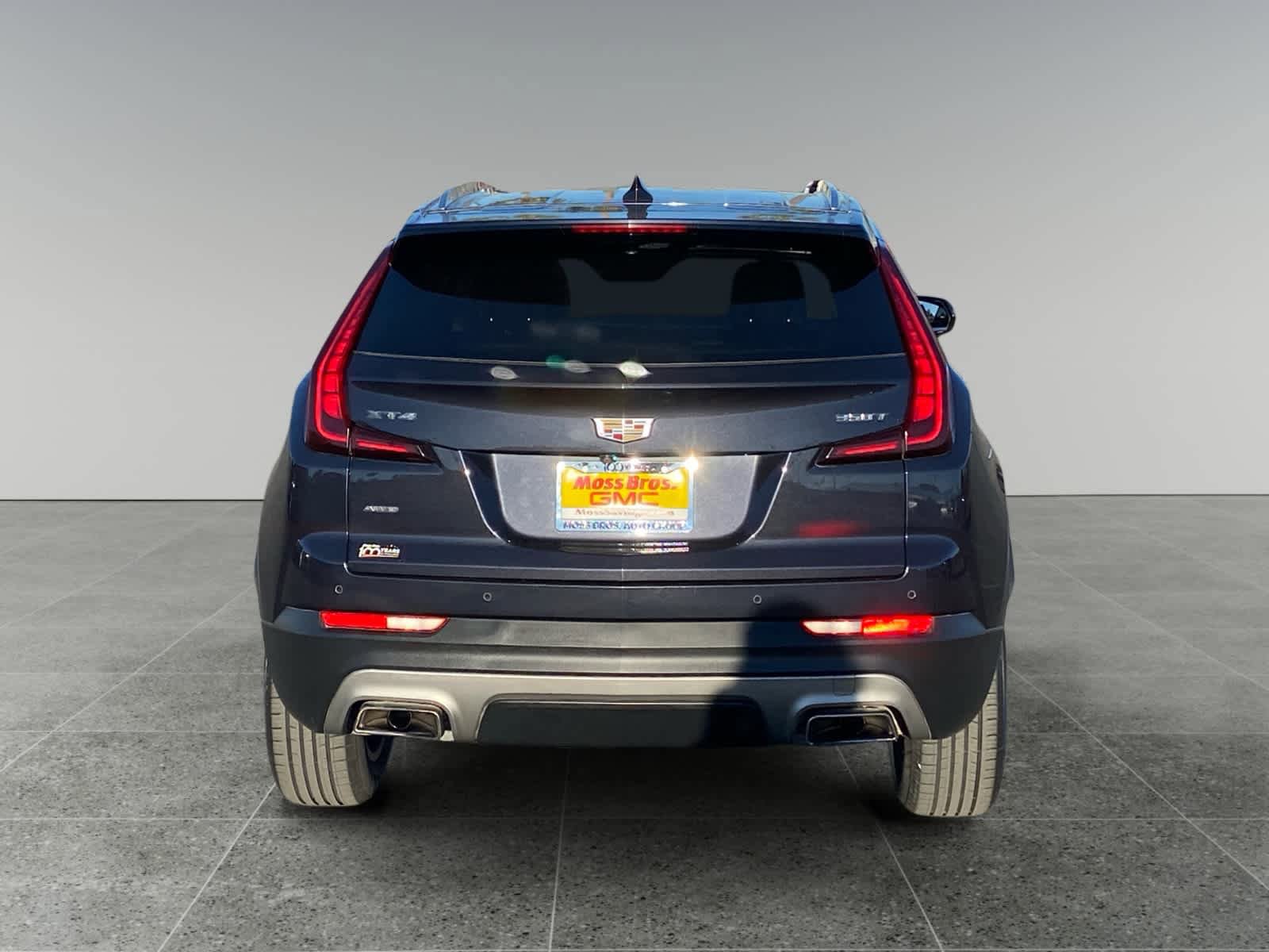 Used 2023 Cadillac XT4 Premium Luxury image 4