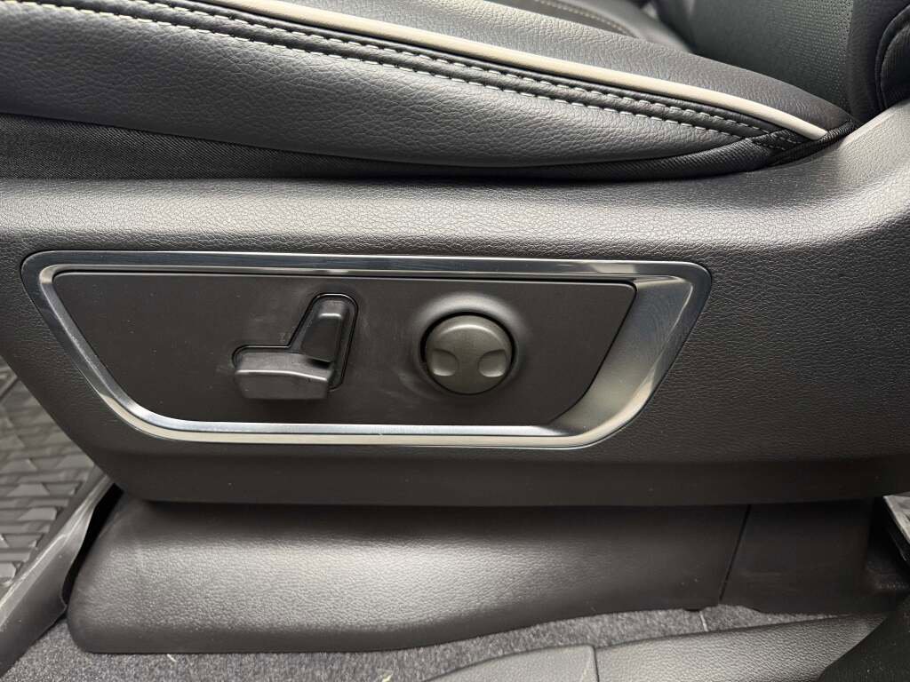 New 2026 RAM 1500 Laramie w/ Night Edition image 18