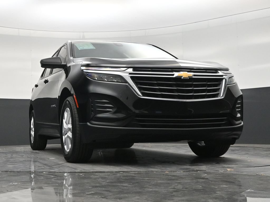 Used 2024 Chevrolet Equinox LS w/ Driver Confidence II Package FWD image 26