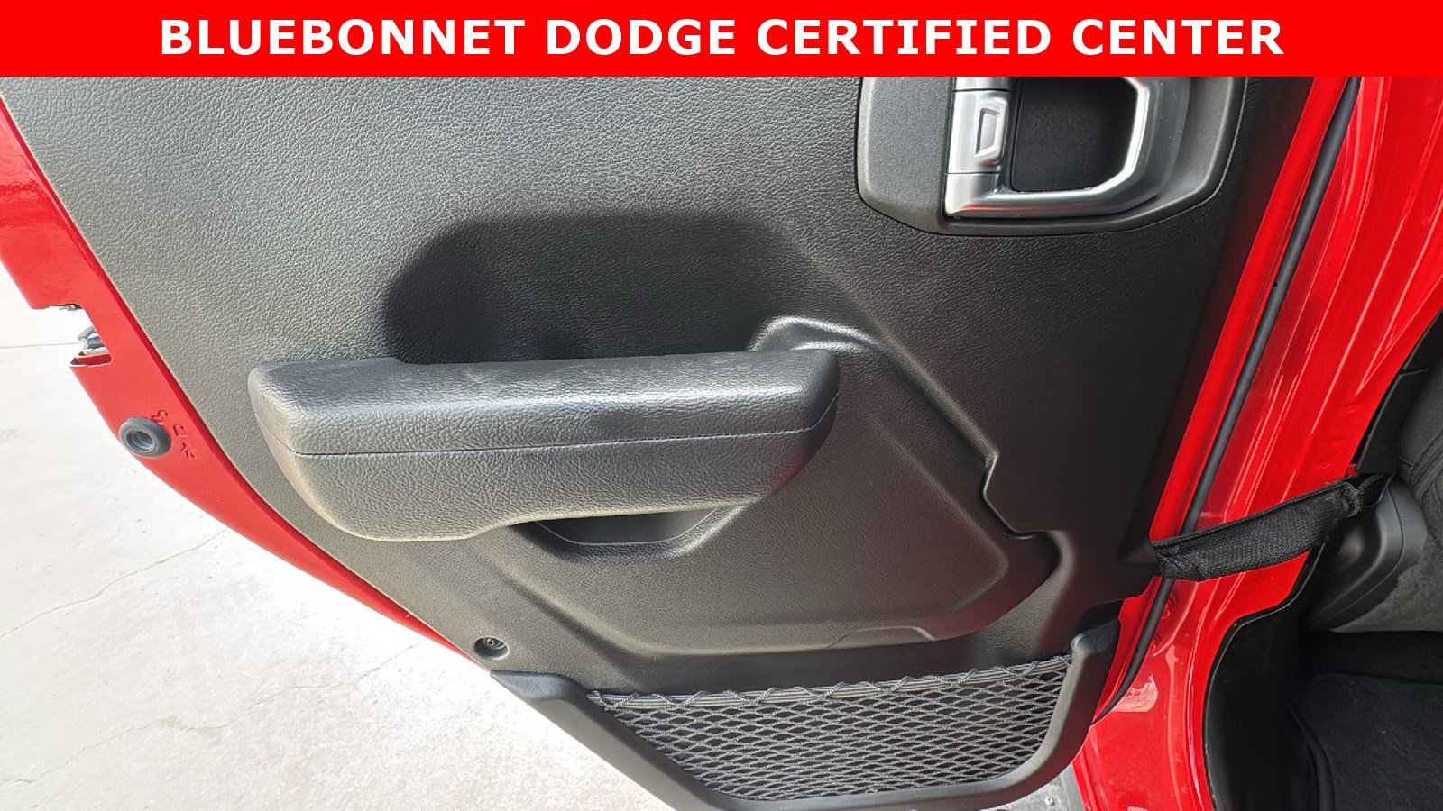 Used 2023 Jeep Wrangler Unlimited Rubicon w/ Cold Weather Group image 16