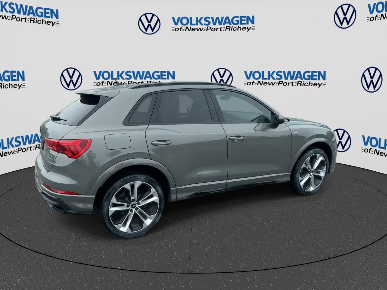 Used 2022 Audi Q3 2.0T Premium Plus AWD/4WD image 8