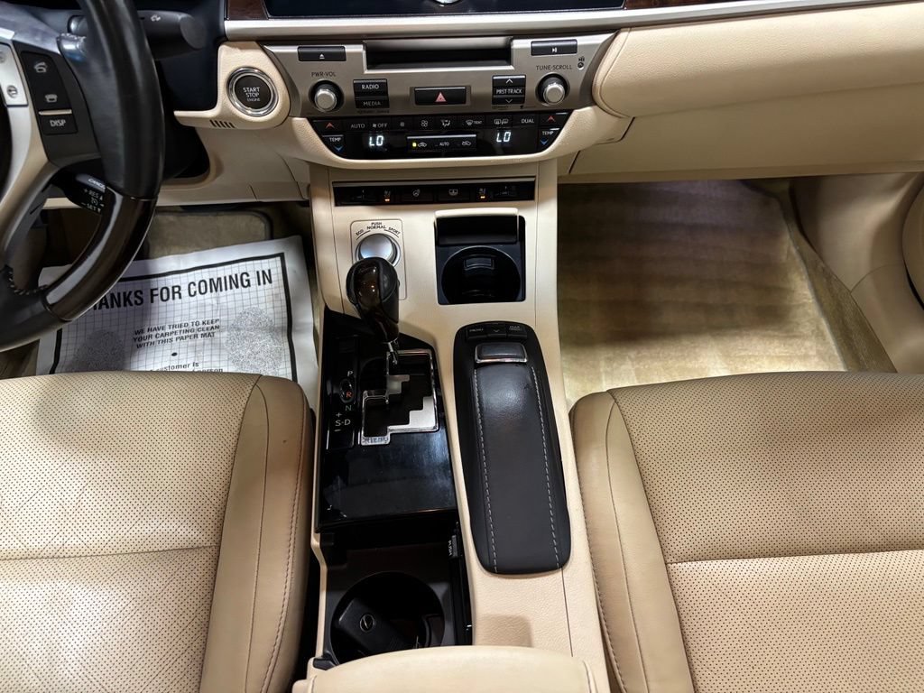 Used 2014 Lexus ES 350 w/ Luxury Package FWD image 37