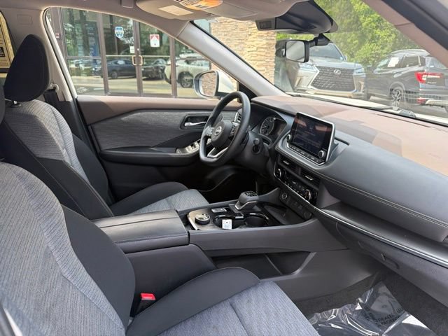 Used 2023 Nissan Rogue SV AWD/4WD image 29