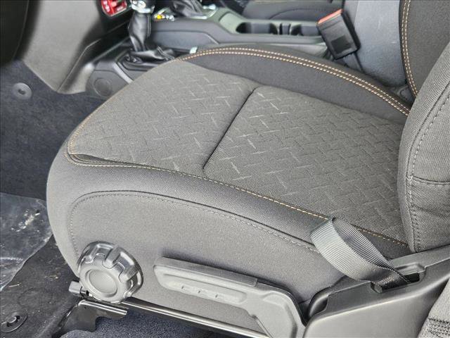 New 2025 Jeep Gladiator Mojave w/ Convenience Group image 4