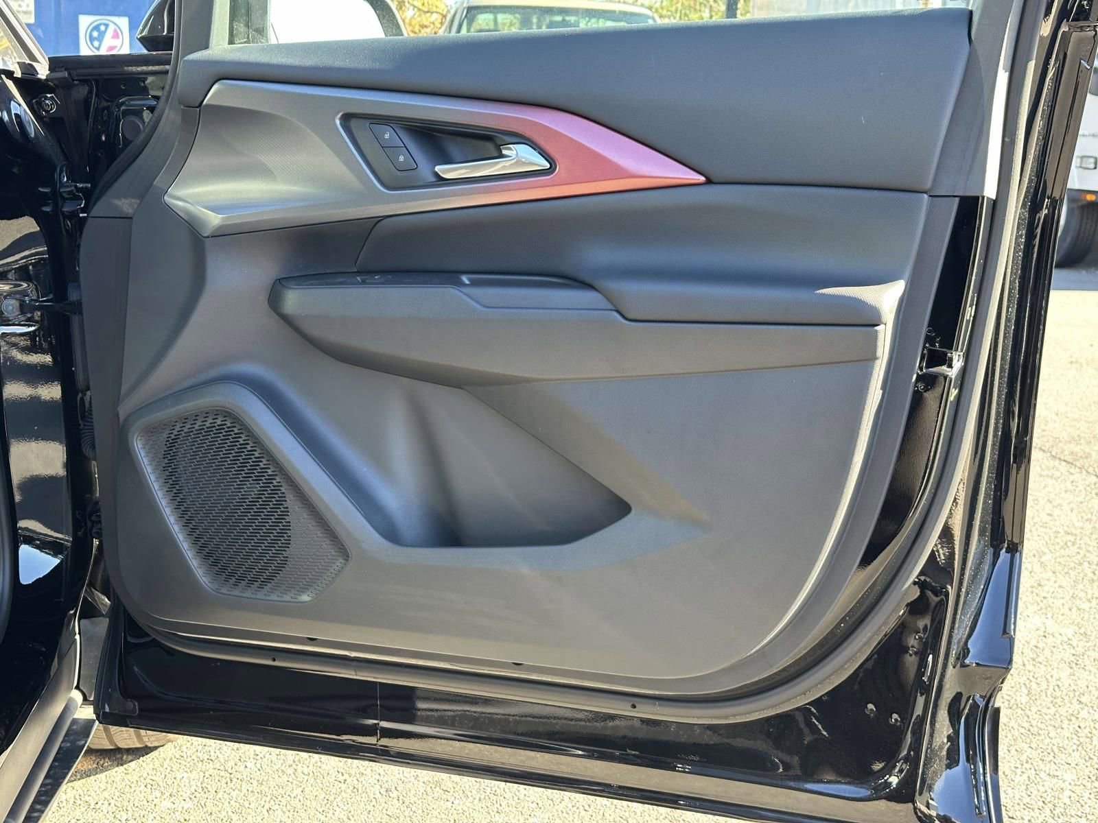 New 2026 Chevrolet Equinox EV RS FWD image 25