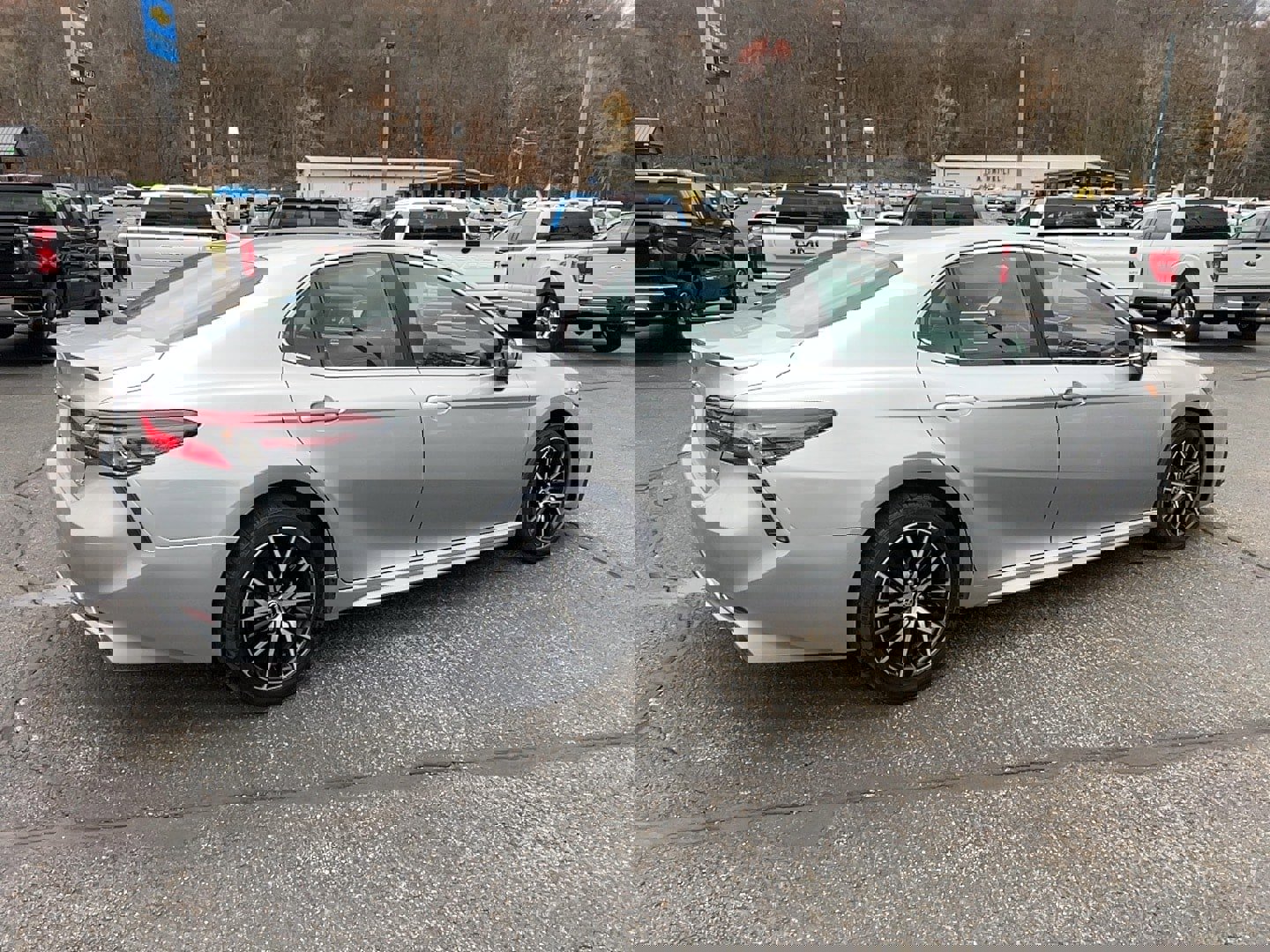 Used 2021 Toyota Camry SE video 5