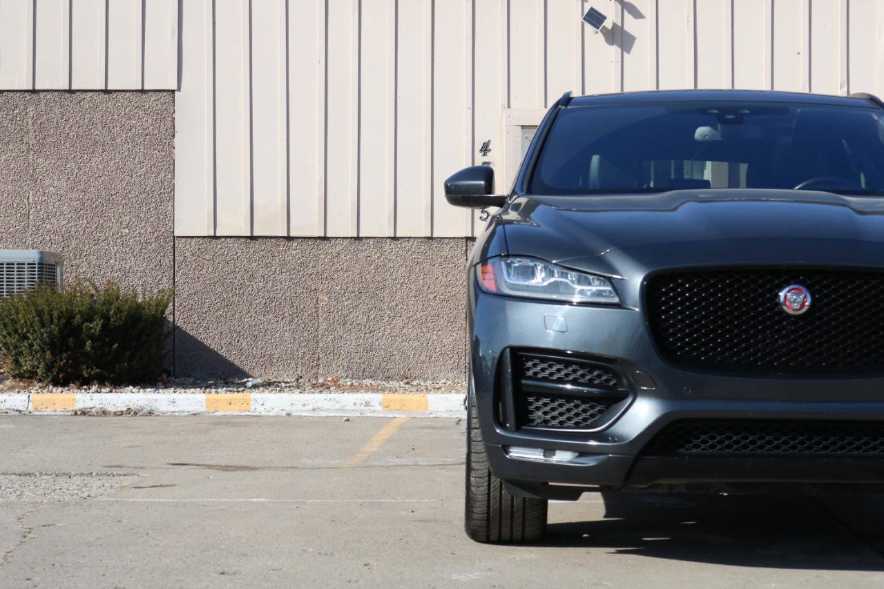 Used 2018 Jaguar F-PACE R-Sport AWD/4WD image 3