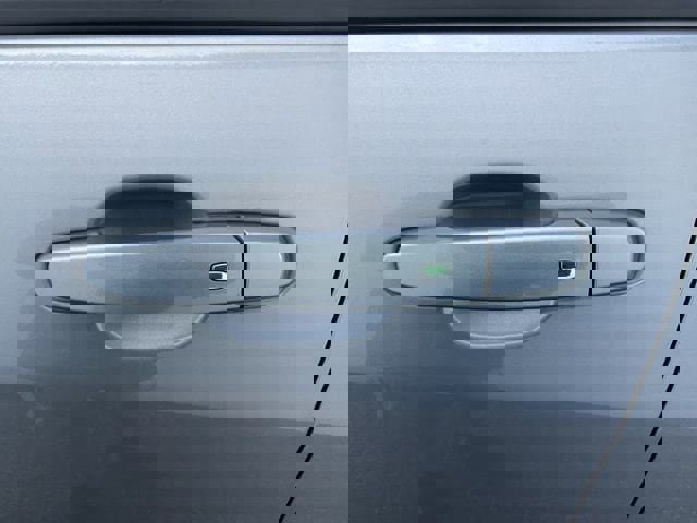 Used 2023 Chevrolet Equinox LS w/ Midnight Edition image 18