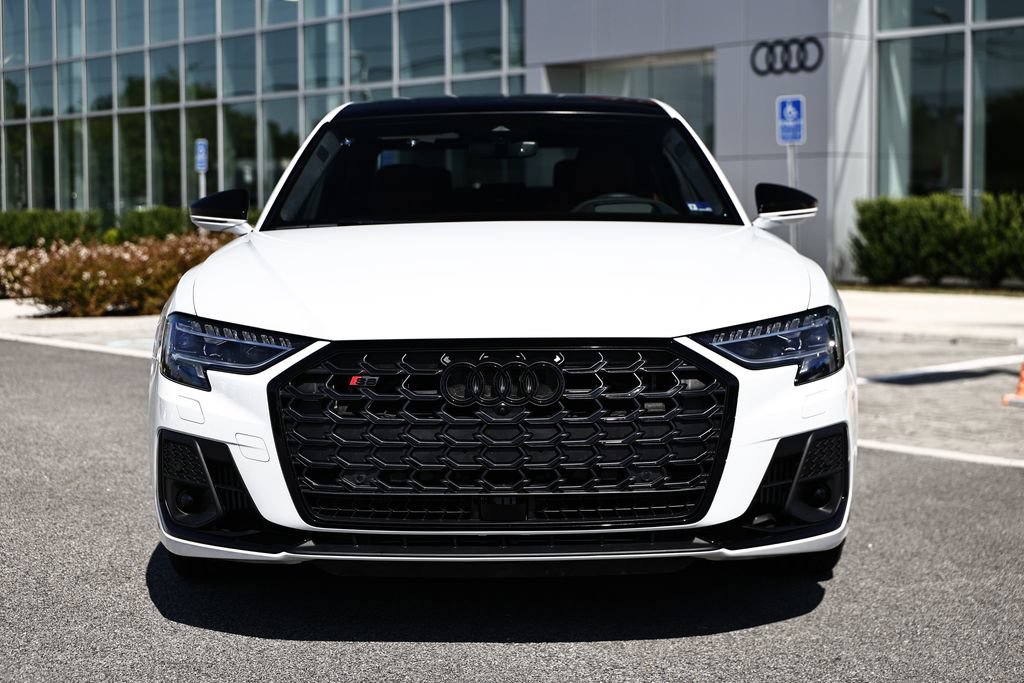 Used 2025 Audi S8 AWD/4WD image 13