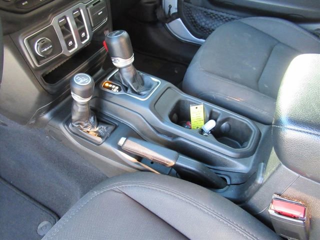 Used 2023 Jeep Wrangler Sport S image 14