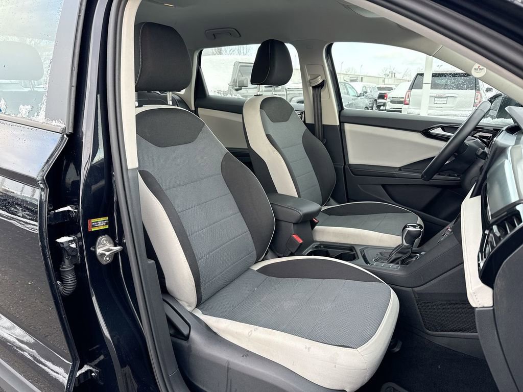 Used 2025 Volkswagen Taos S image 24