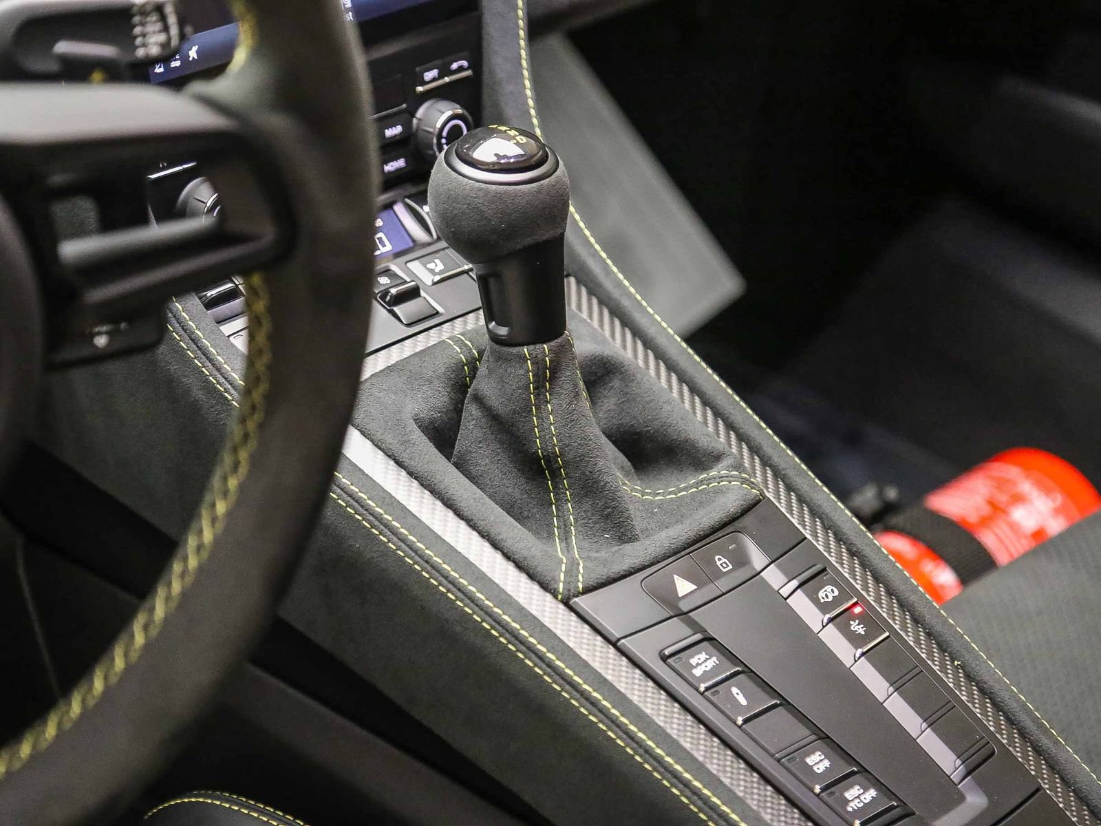 Certified 2024 Porsche 718 Cayman GT4 RS RWD image 28