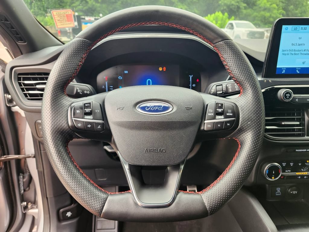 Used 2023 Ford Escape ST-Line Select AWD/4WD image 28