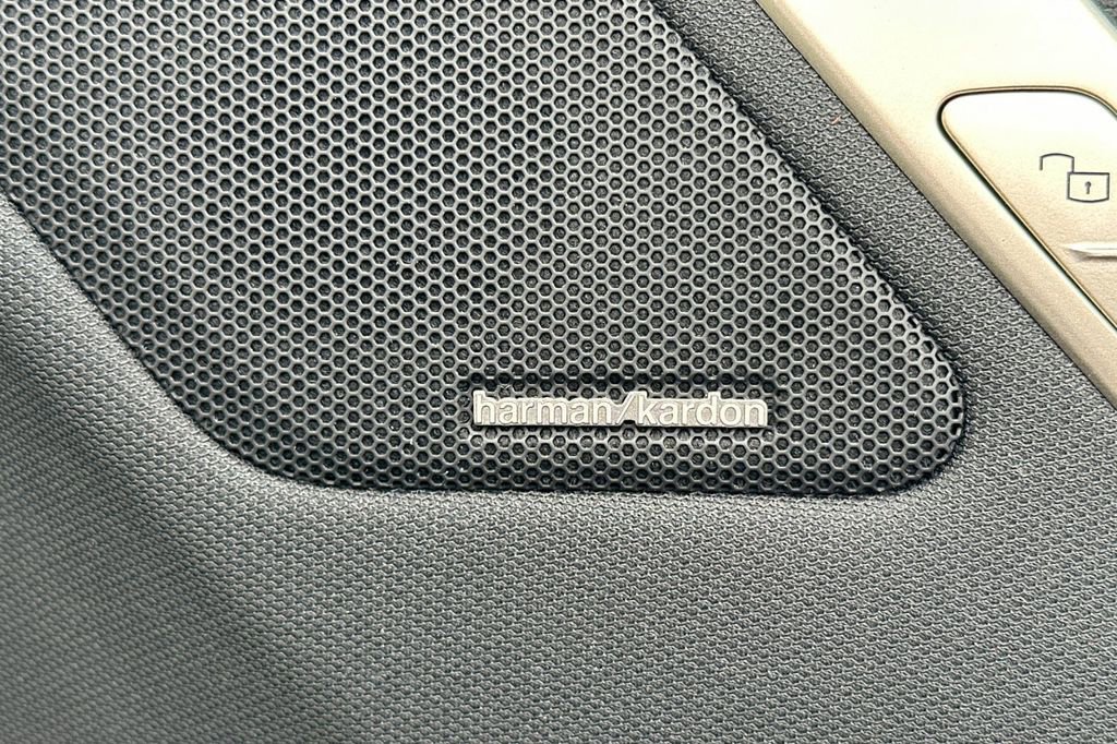 Used 2023 BMW iX xDrive50 w/ Convenience Package image 20