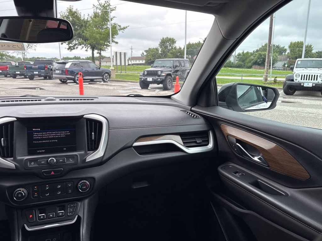 Used 2020 GMC Terrain SLE w/ Elevation Edition FWD image 43